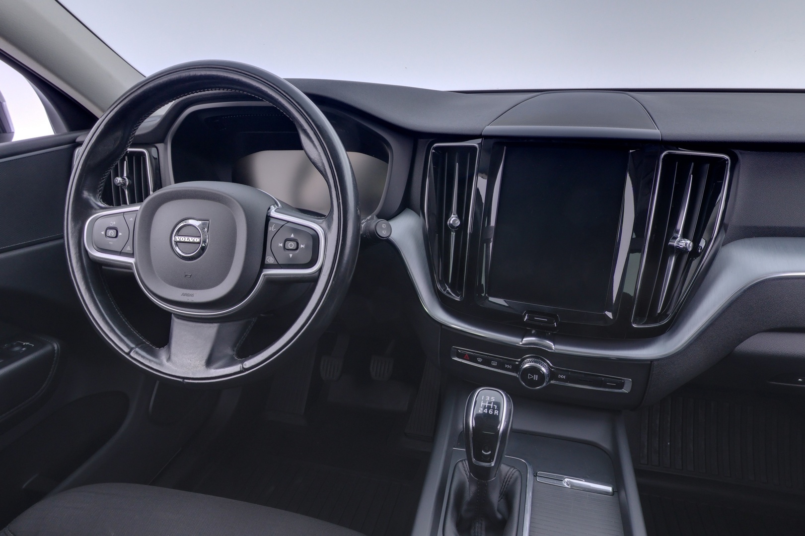 VOLVO XC60 2019