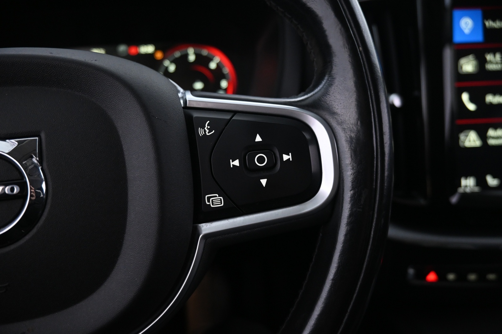 VOLVO XC60 2019