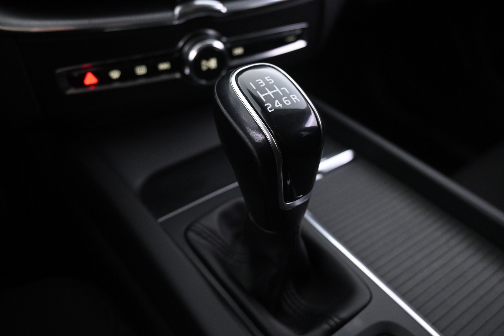 VOLVO XC60 2019