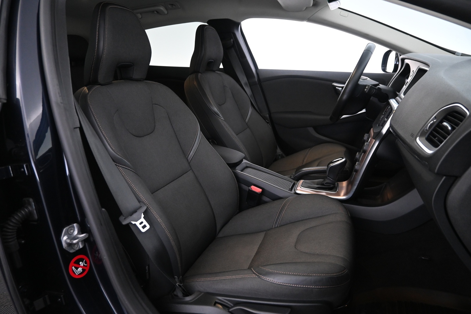 VOLVO V40 Cross Country 2016