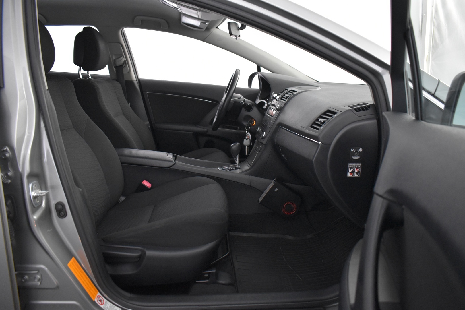 TOYOTA Avensis 2009