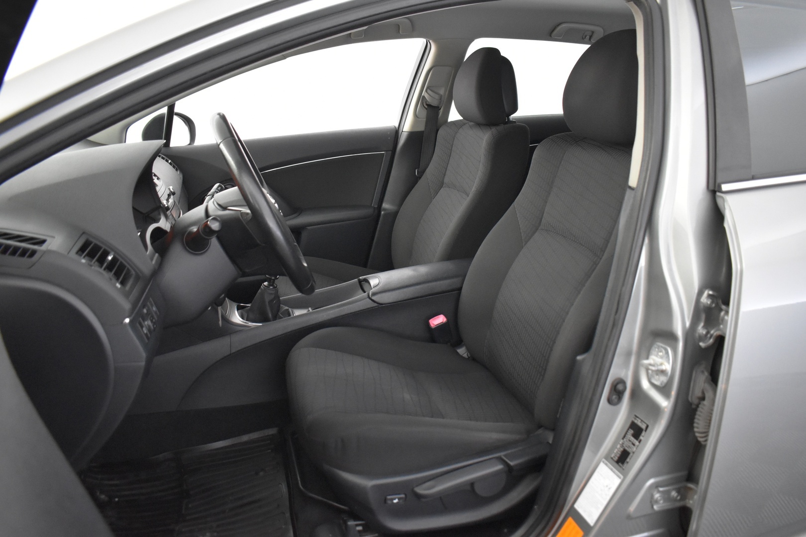 TOYOTA Avensis 2009