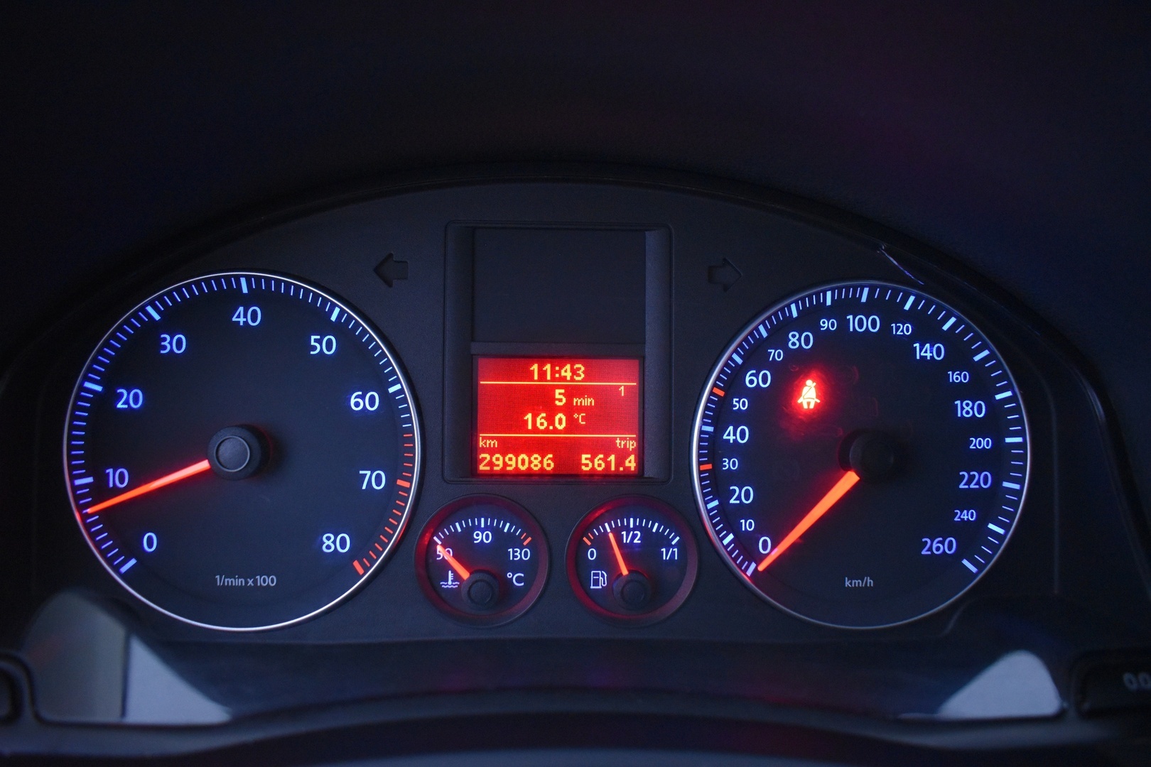 VOLKSWAGEN Golf 2008
