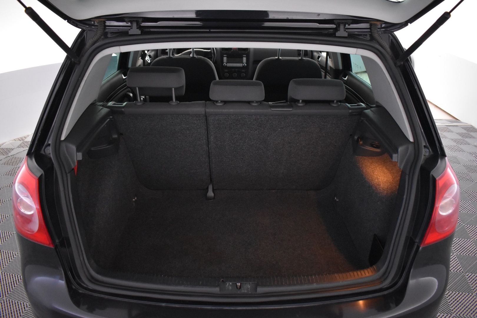 VOLKSWAGEN Golf 2008