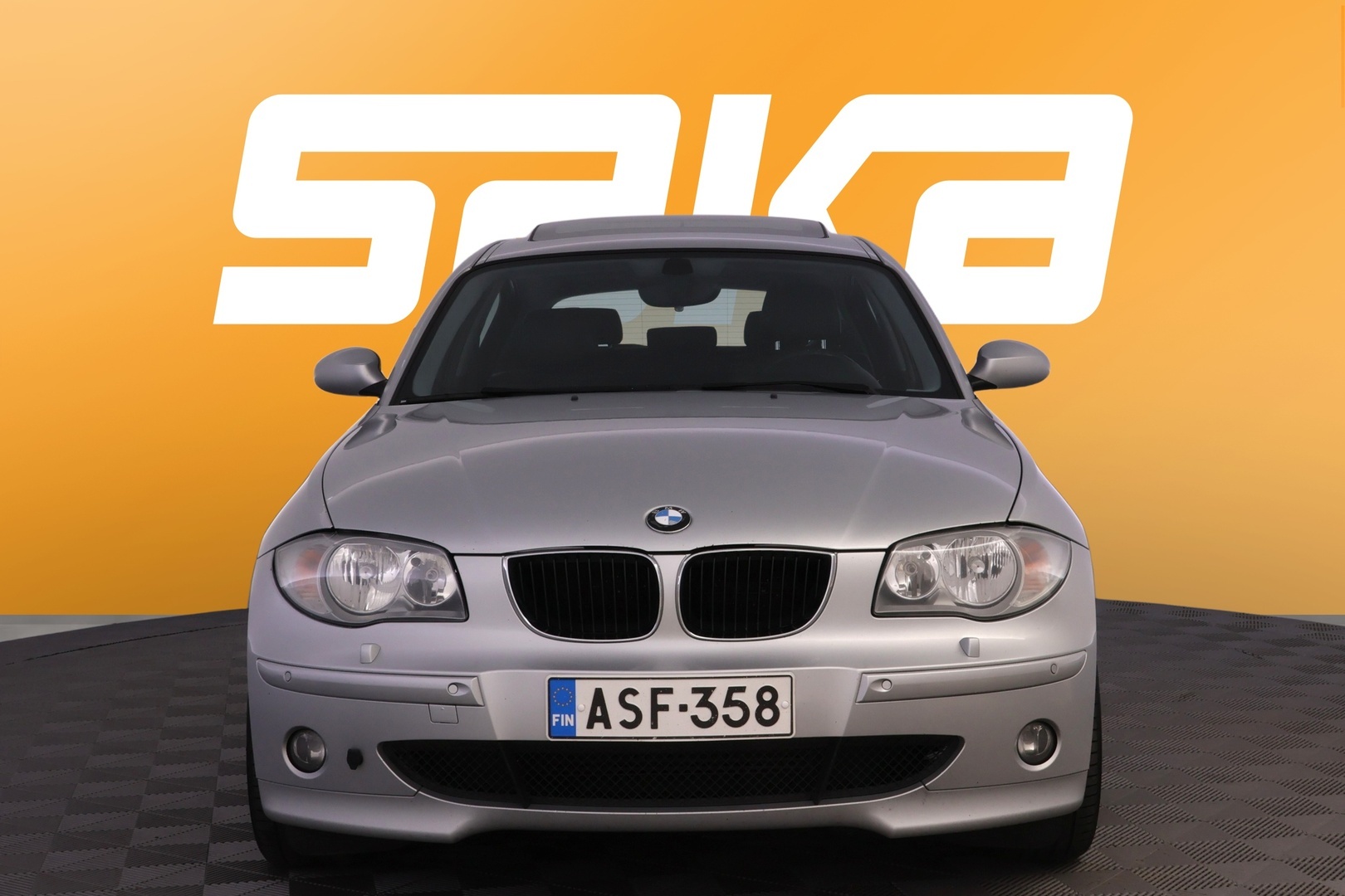 BMW 120 2004