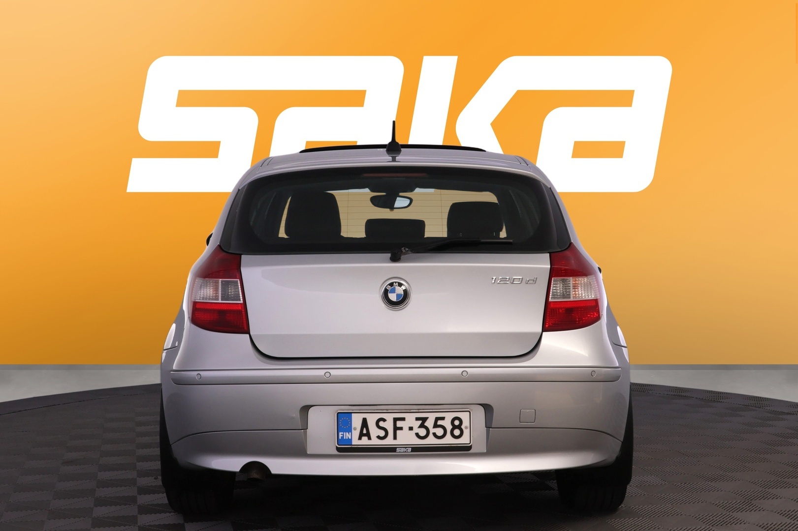 BMW 120 2004