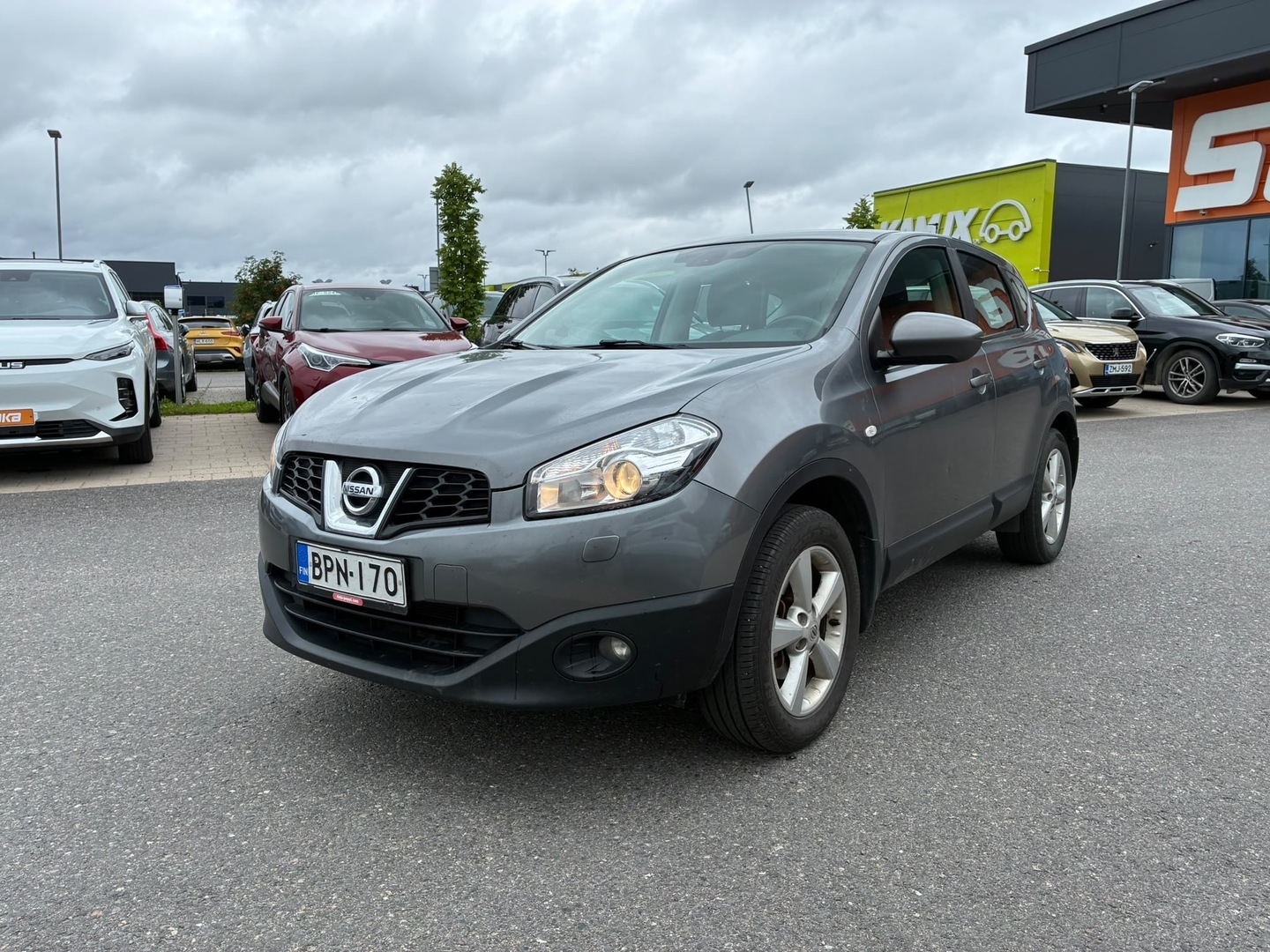 NISSAN Qashqai 2012