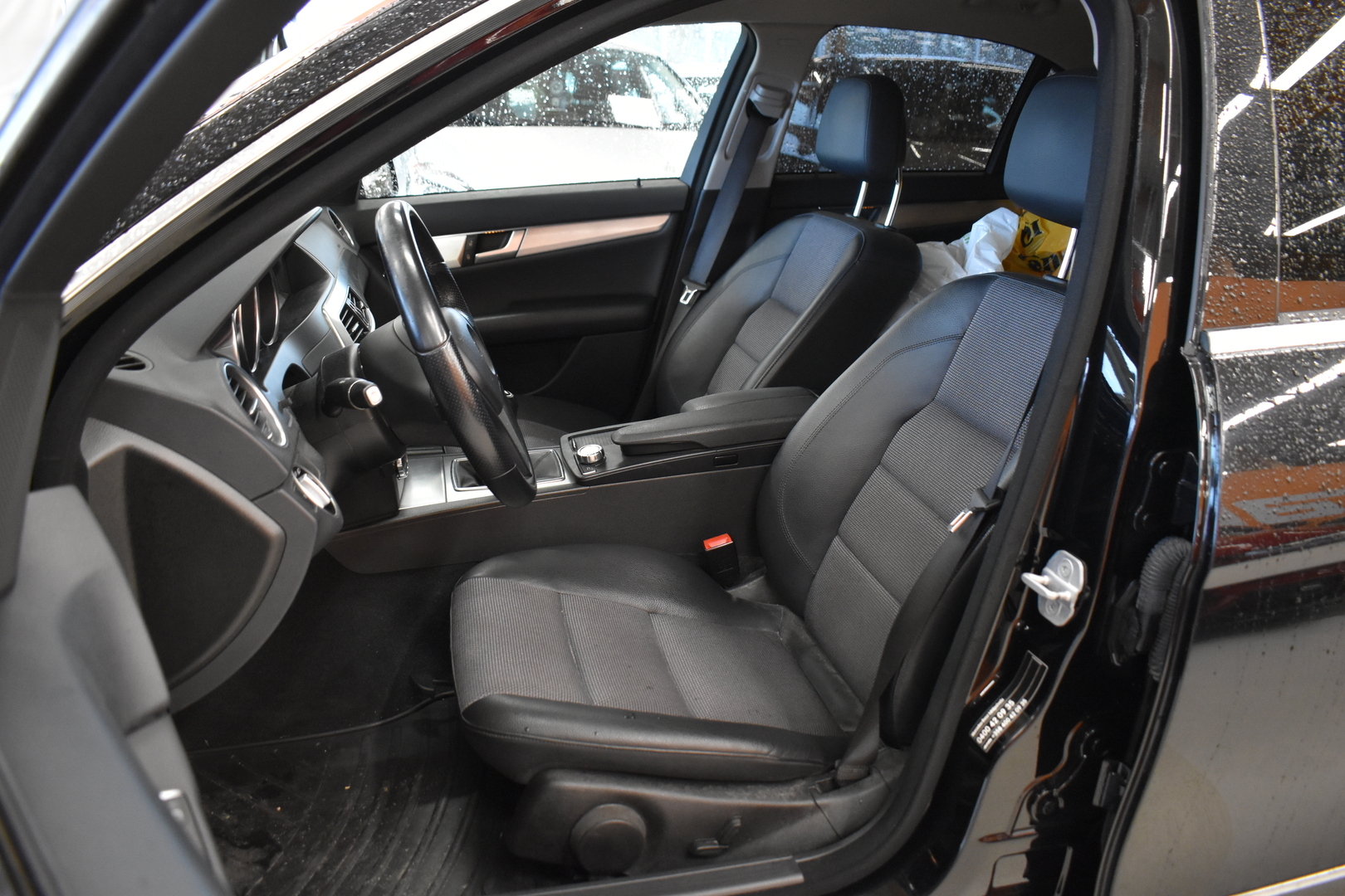 MERCEDES-BENZ C 2012