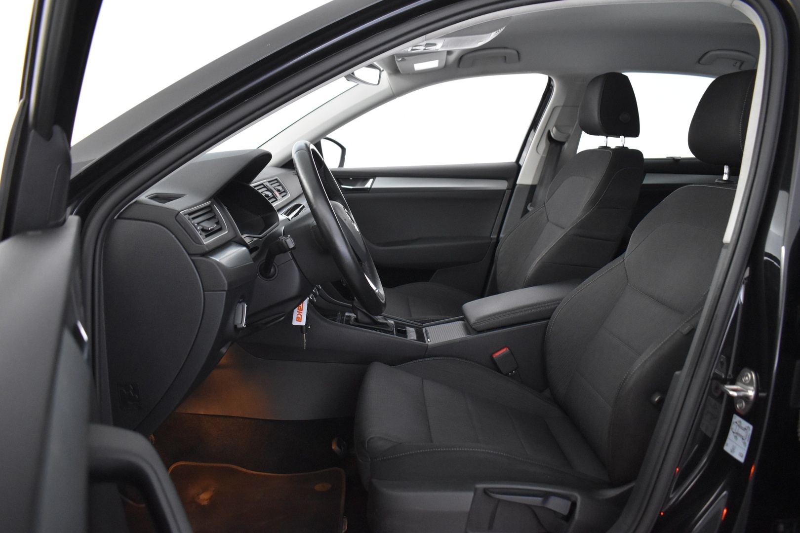 SKODA Superb 2016