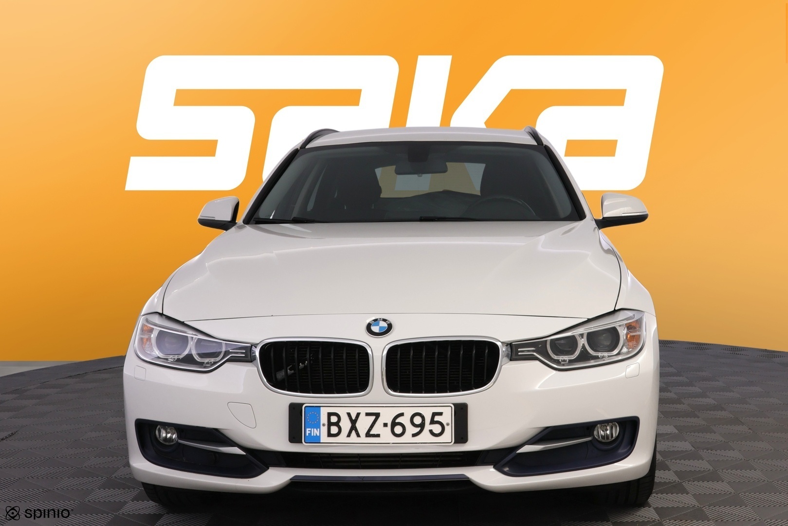 BMW 318 2015