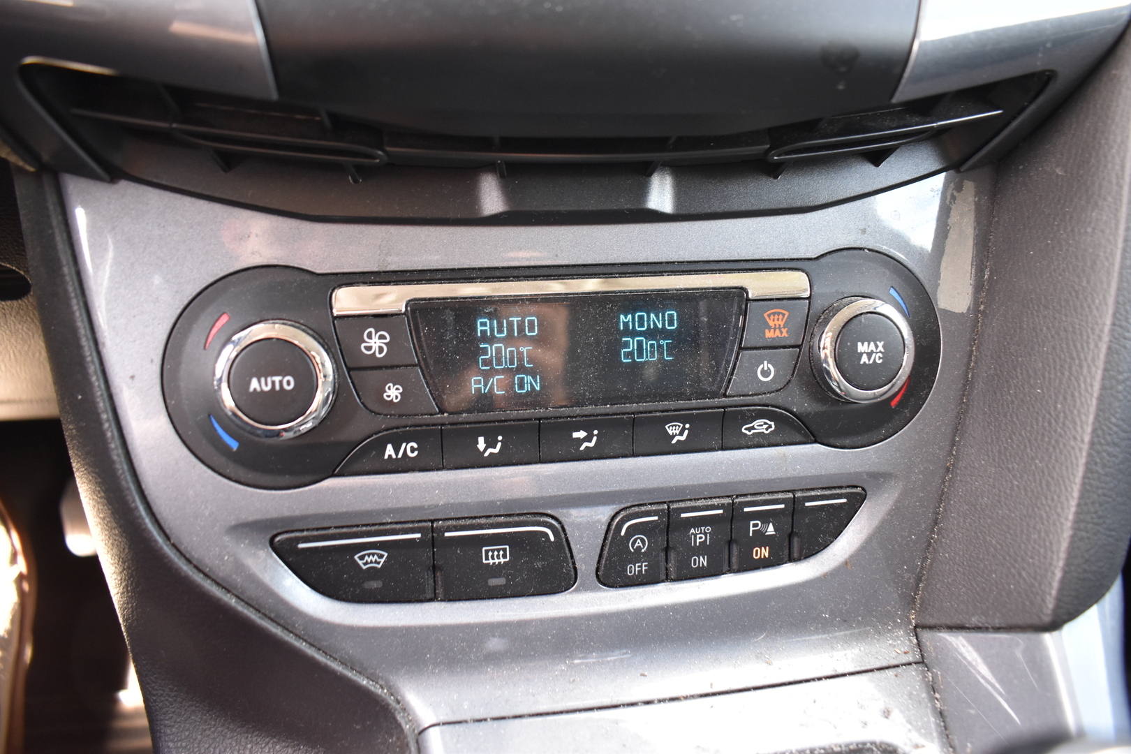 FORD Focus 2011