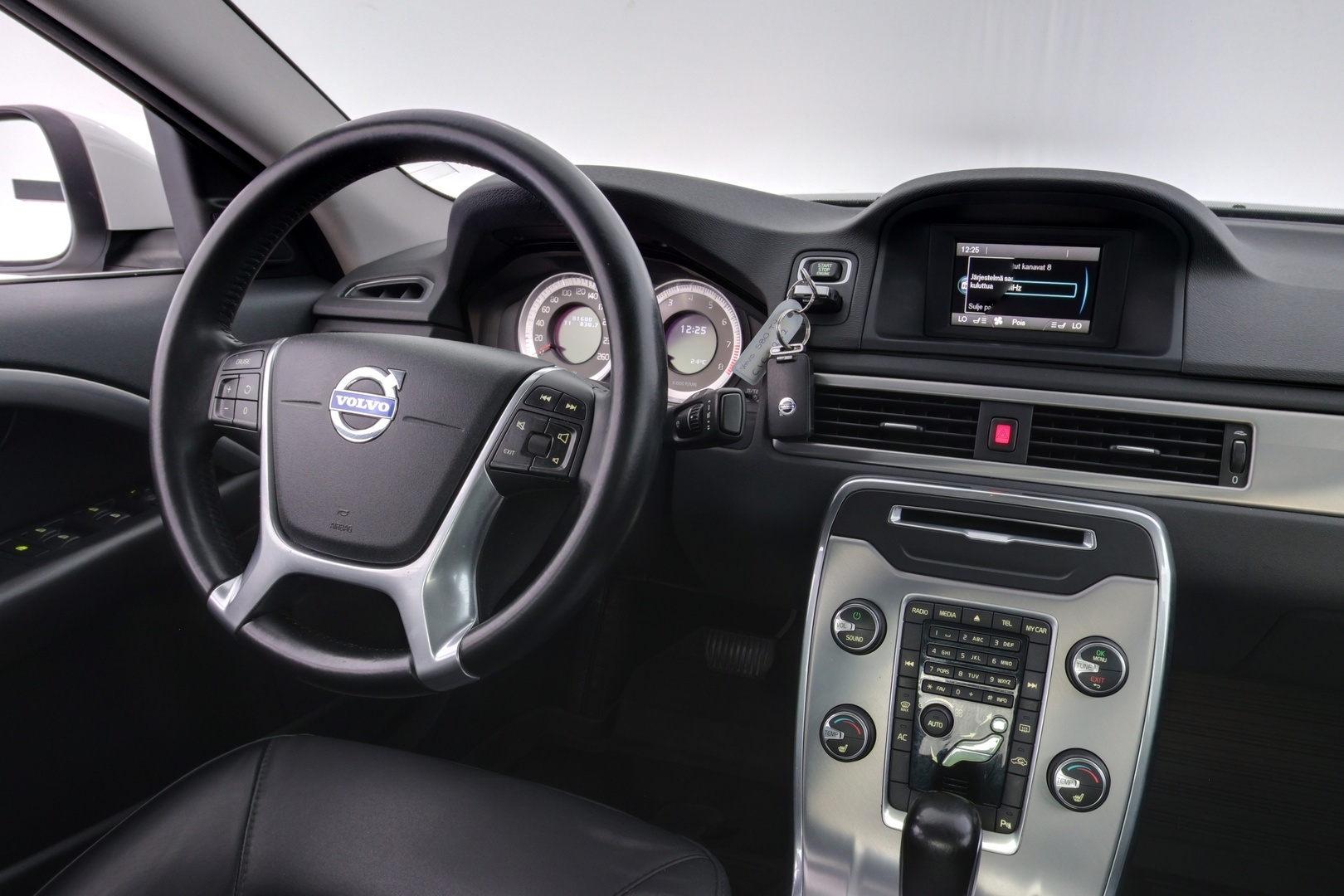VOLVO S80 2012