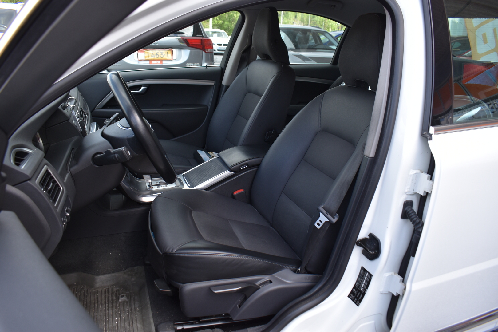 VOLVO S80 2012