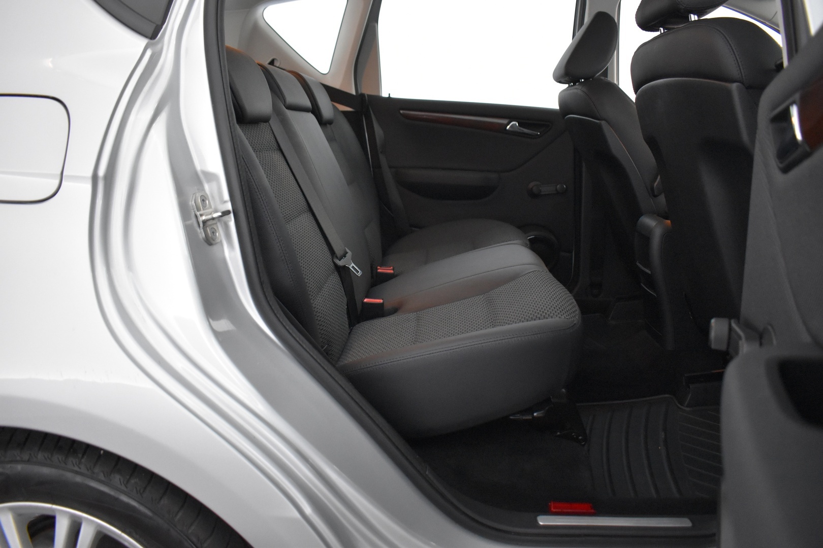 MERCEDES-BENZ A 2012