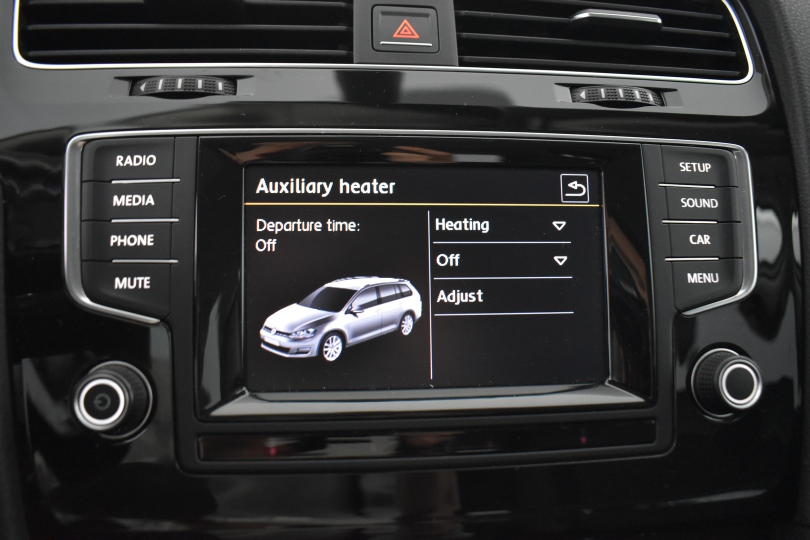 VOLKSWAGEN Golf 2014