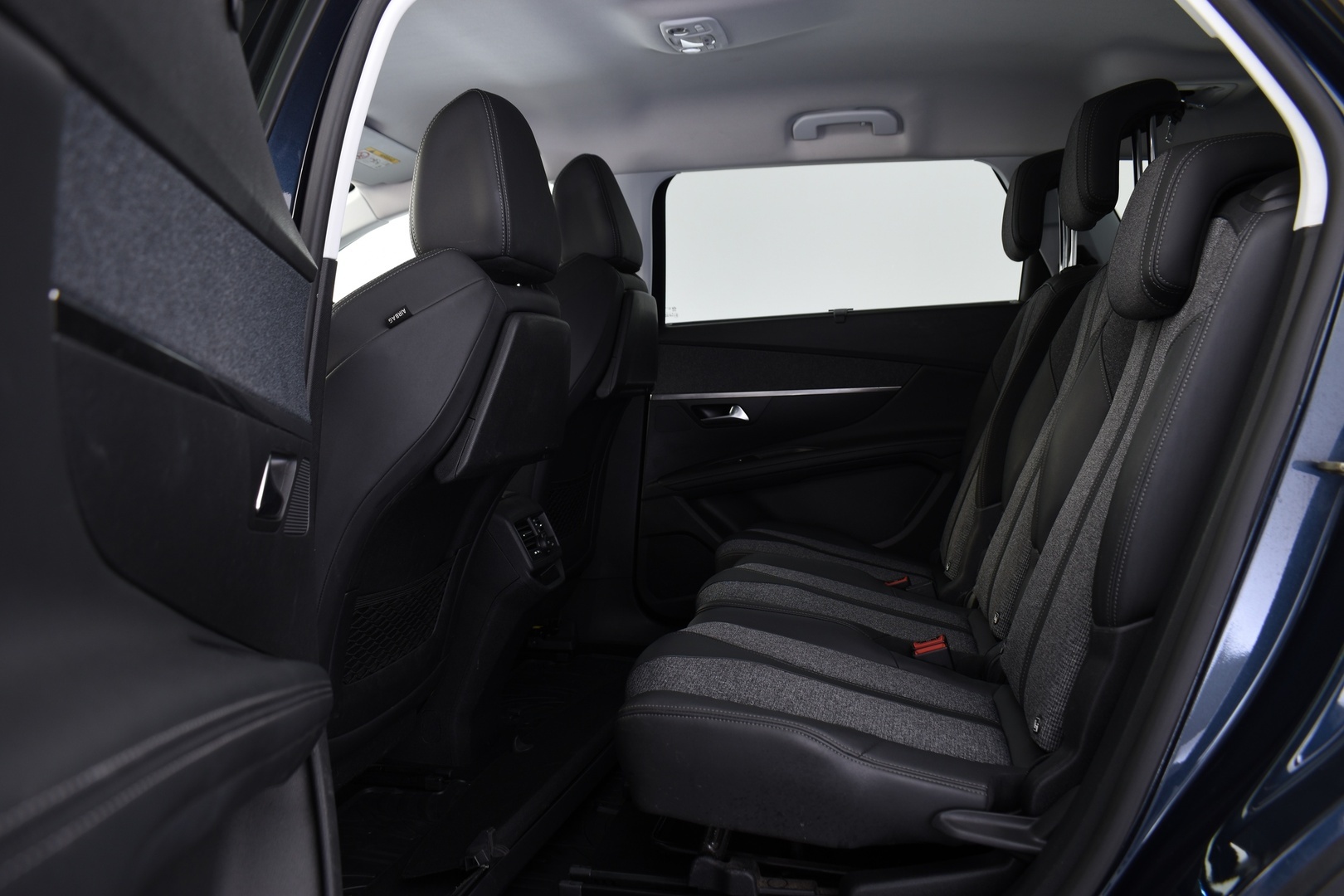PEUGEOT 5008 2019