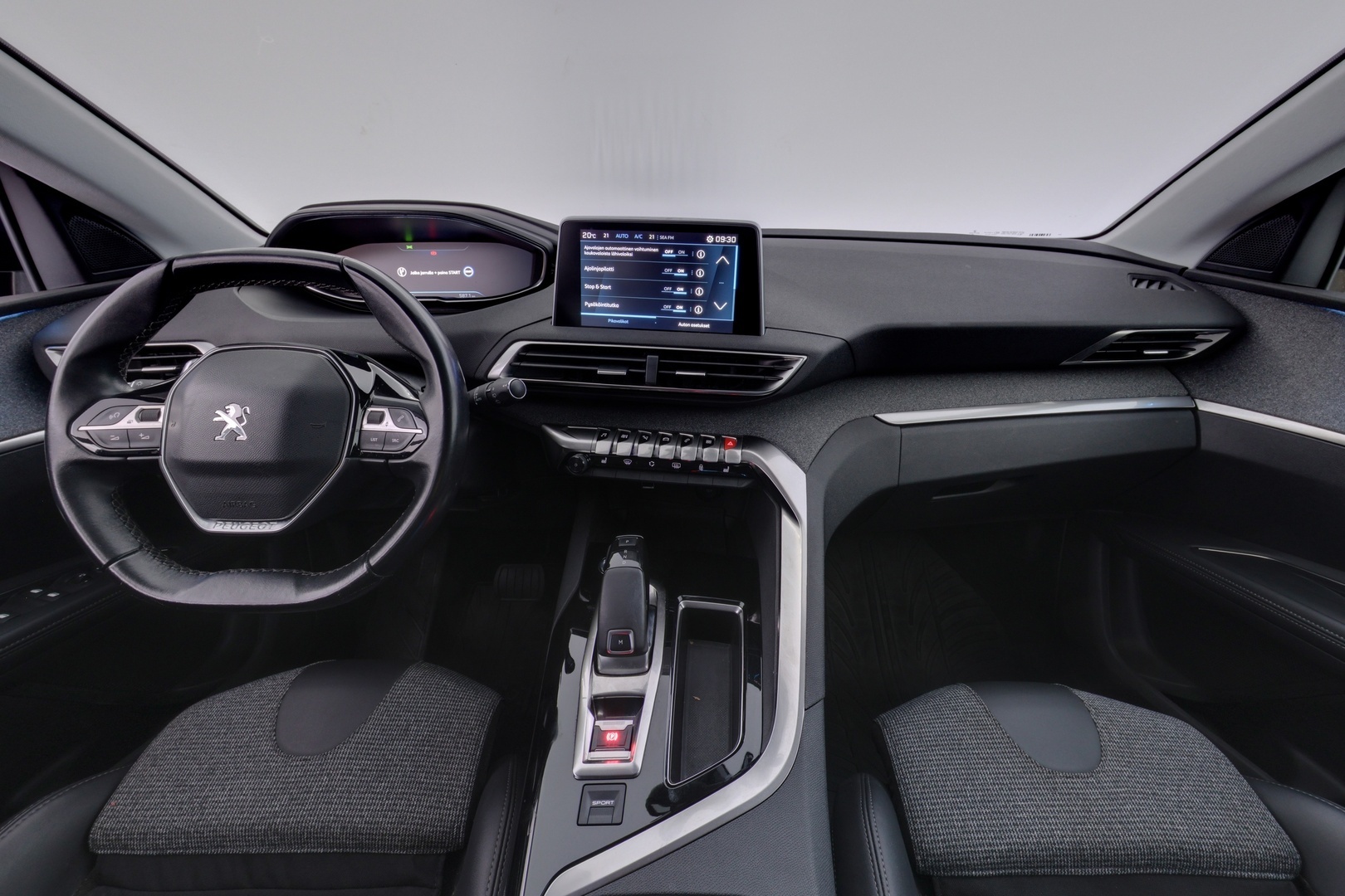 PEUGEOT 5008 2019