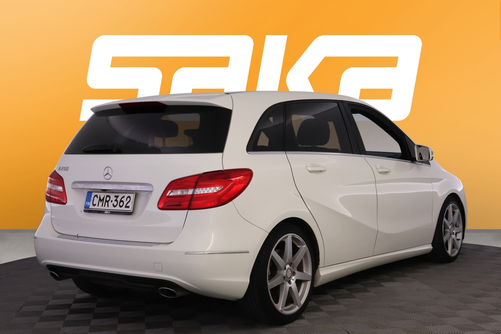 MERCEDES-BENZ B 2013