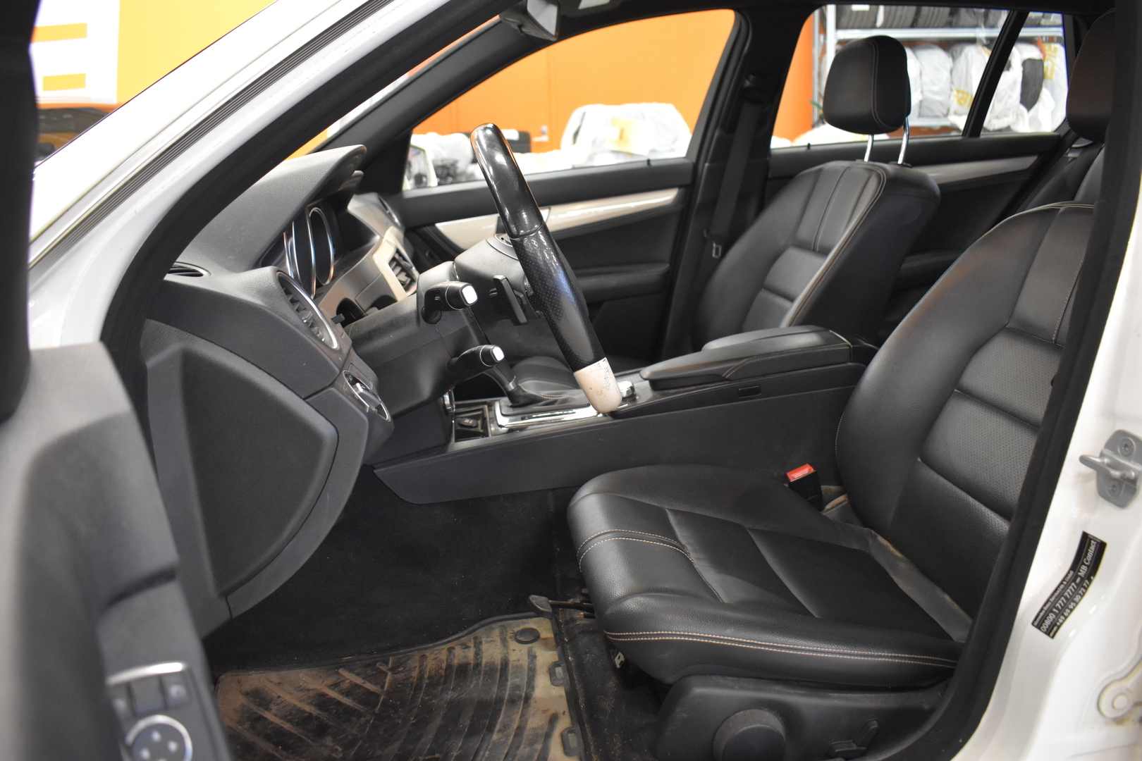 MERCEDES-BENZ C 2012