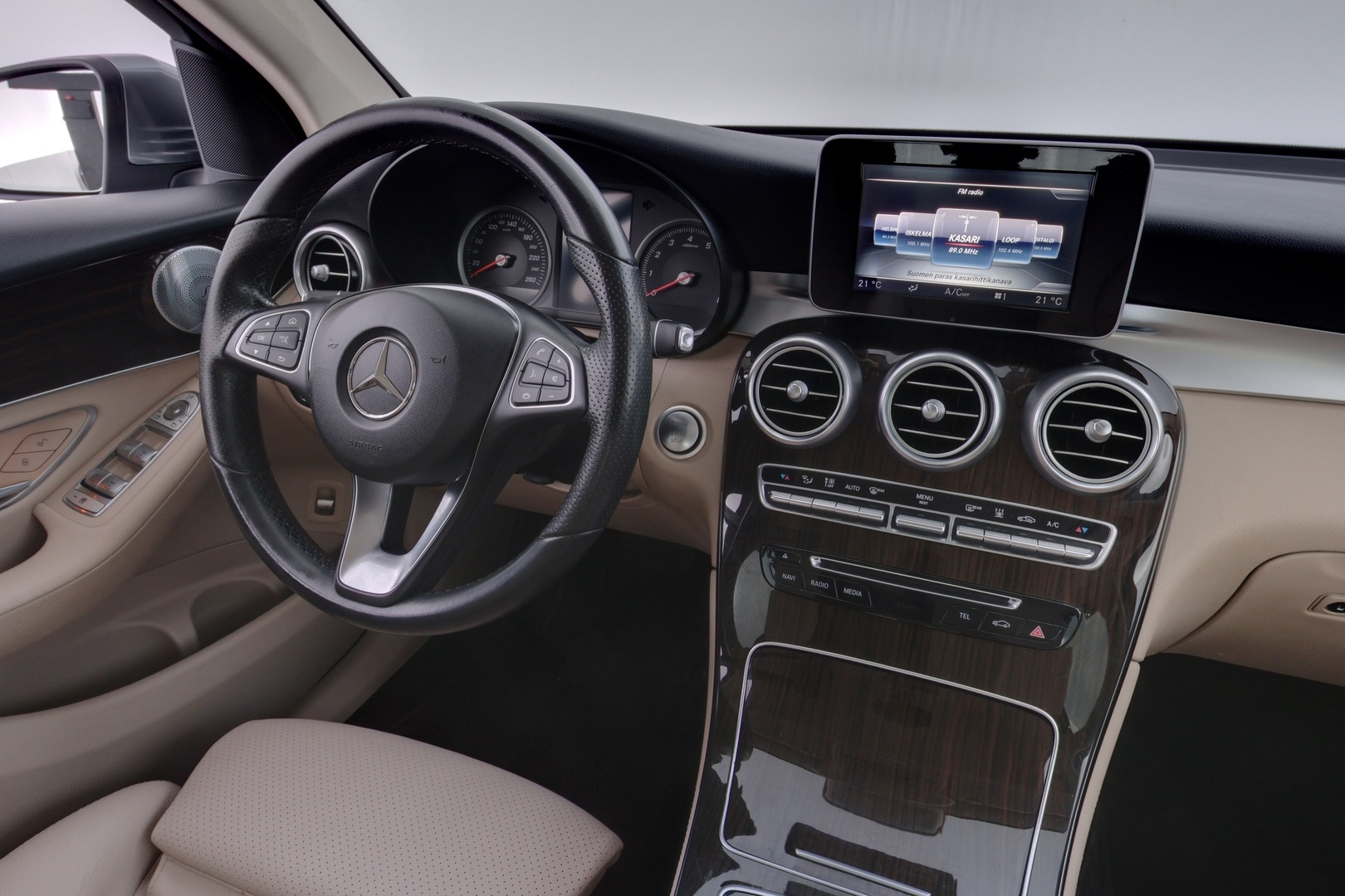 MERCEDES-BENZ GLC 2017