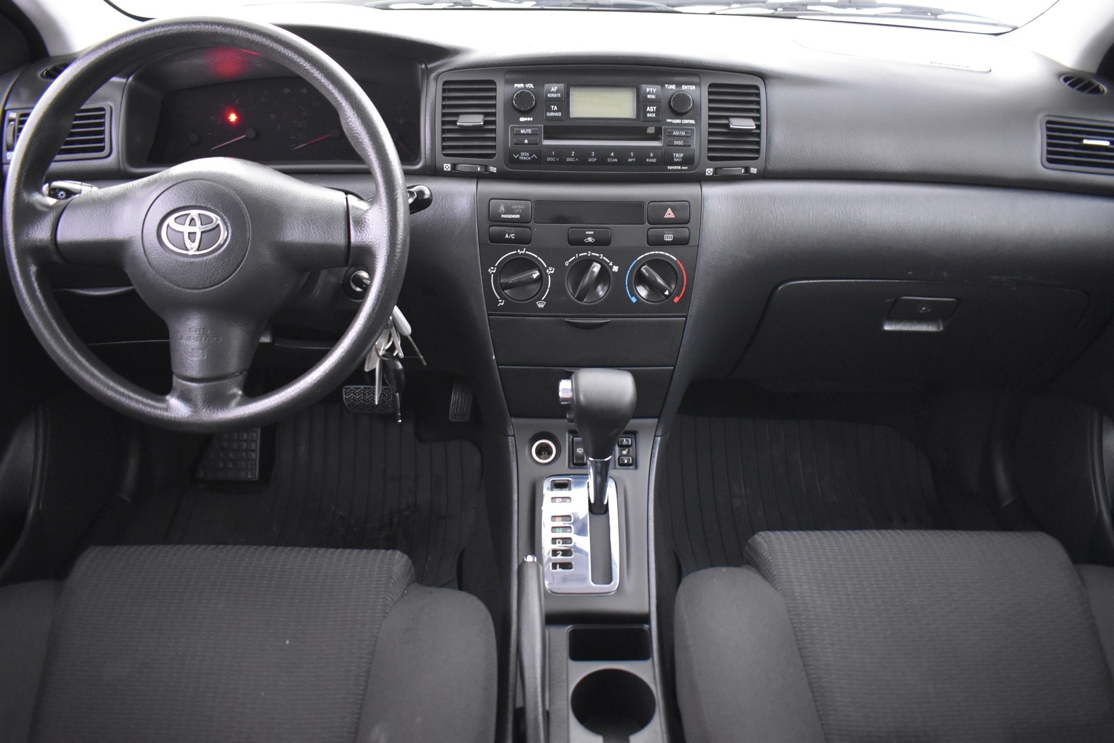 TOYOTA Corolla 2005