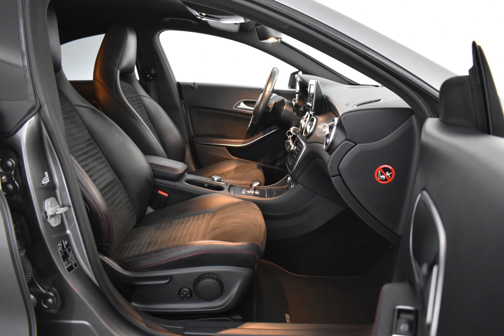 MERCEDES-BENZ CLA 45 AMG 2014