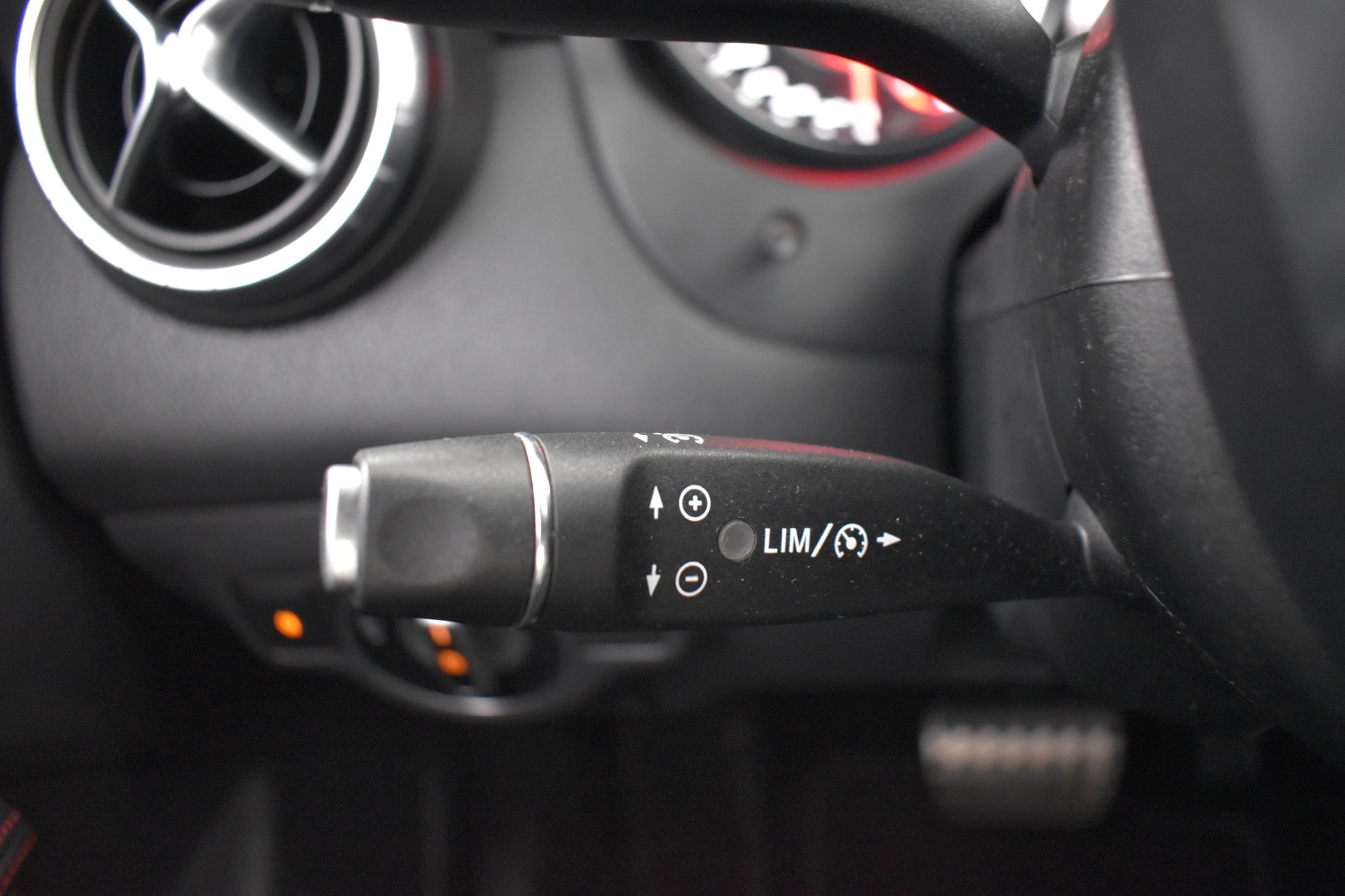 MERCEDES-BENZ CLA 45 AMG 2014