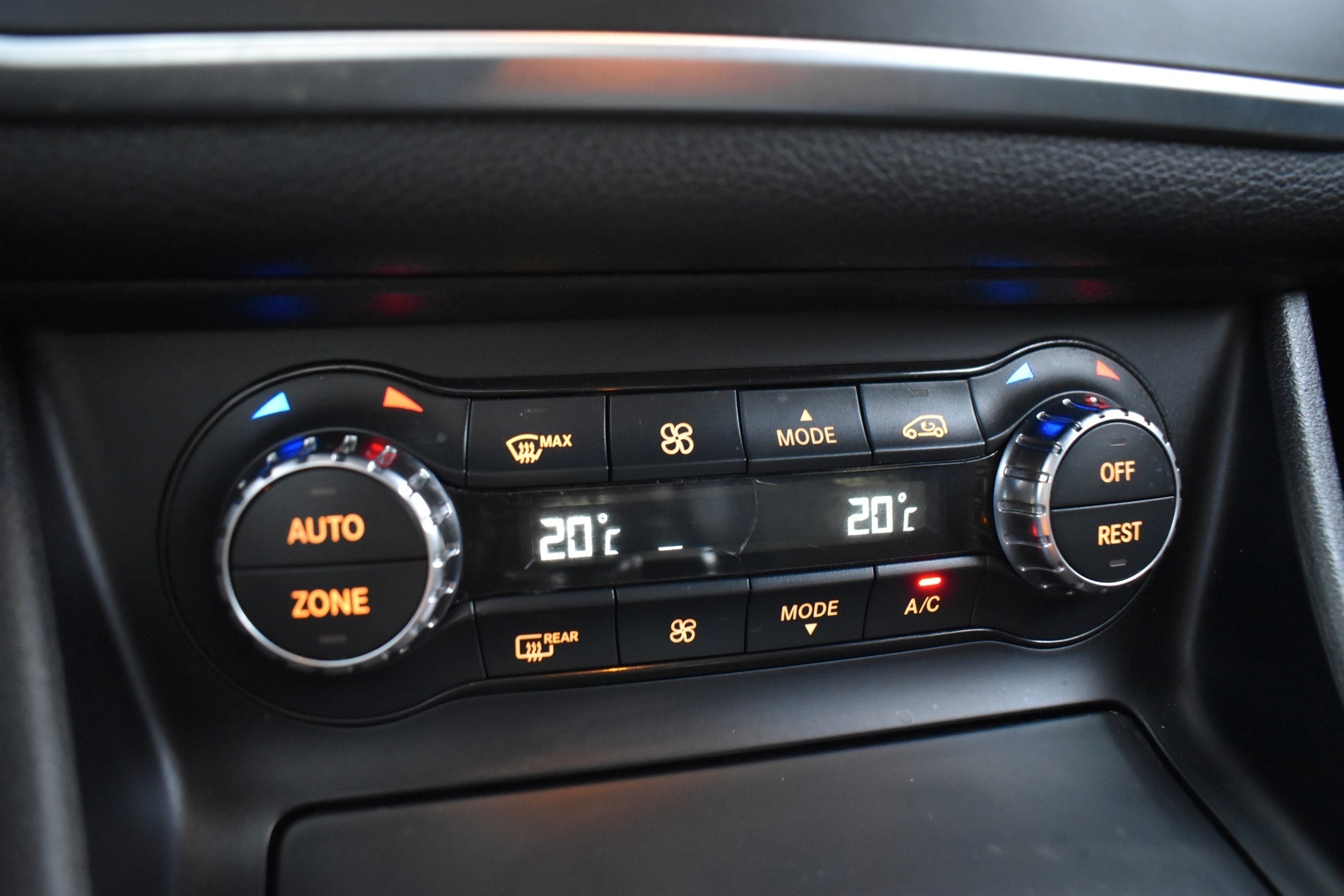 MERCEDES-BENZ CLA 45 AMG 2014