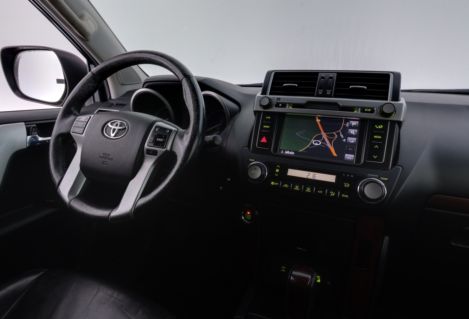 TOYOTA Land Cruiser 2016