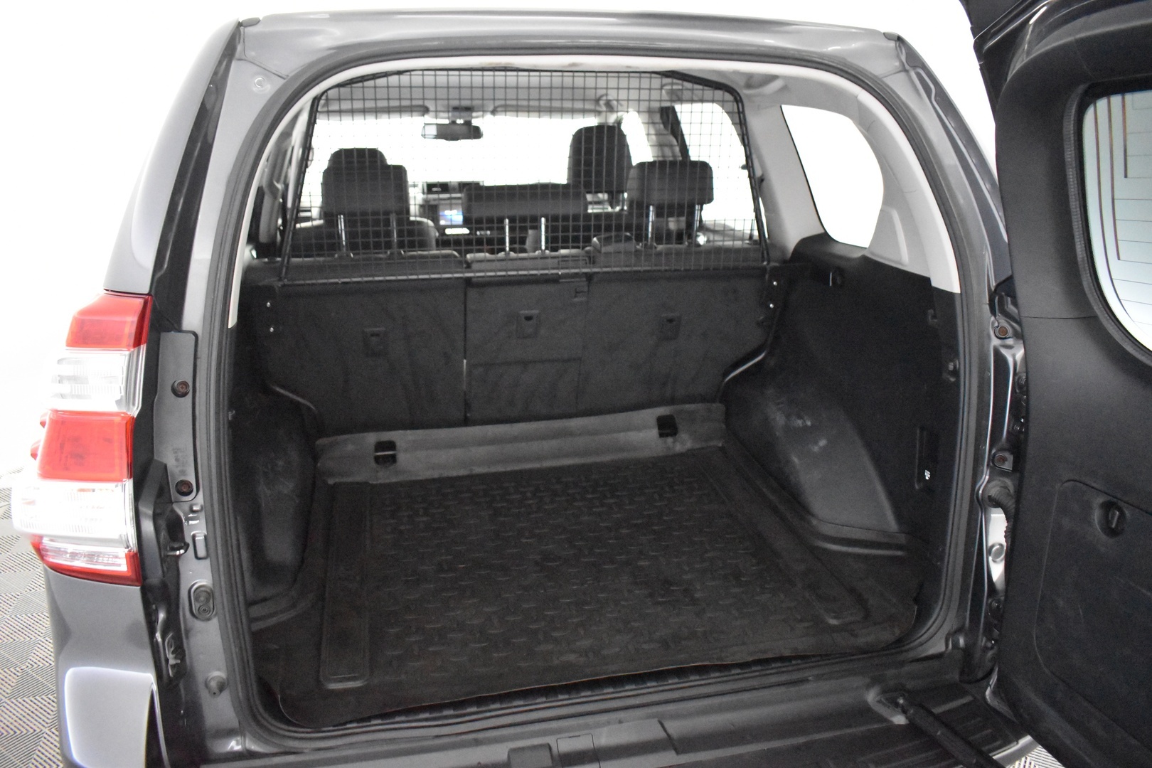 TOYOTA Land Cruiser 2016