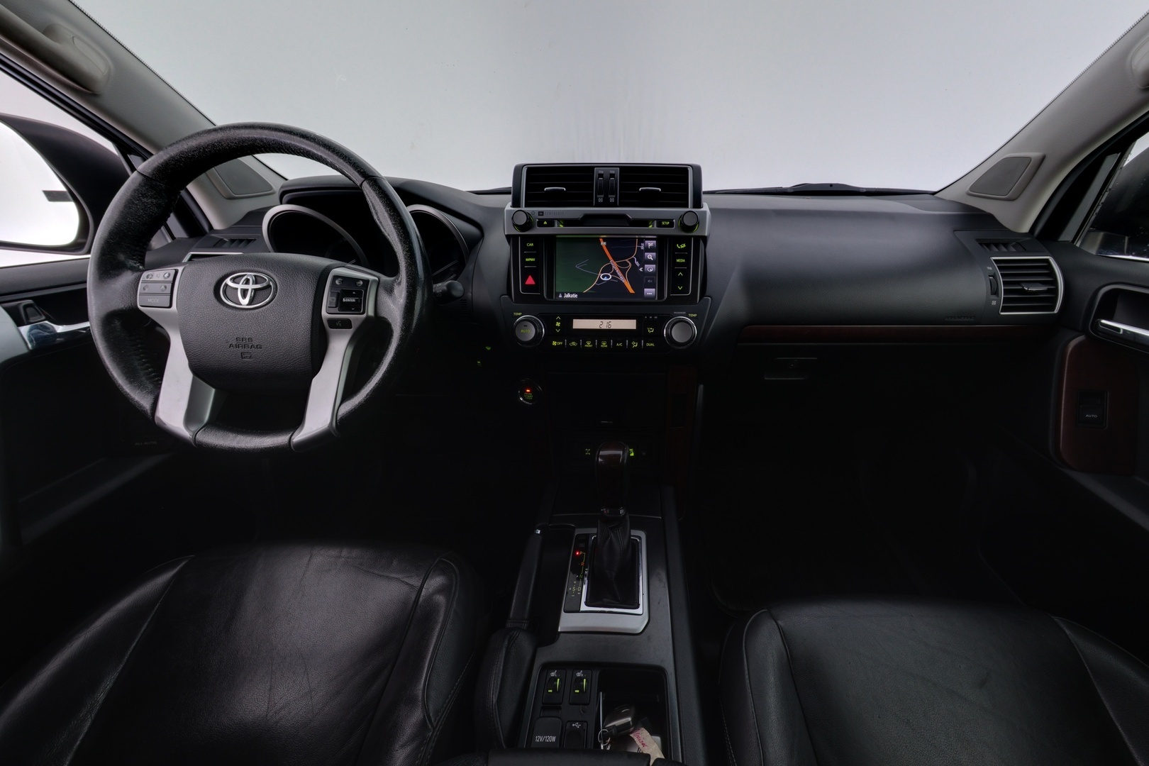 TOYOTA Land Cruiser 2016