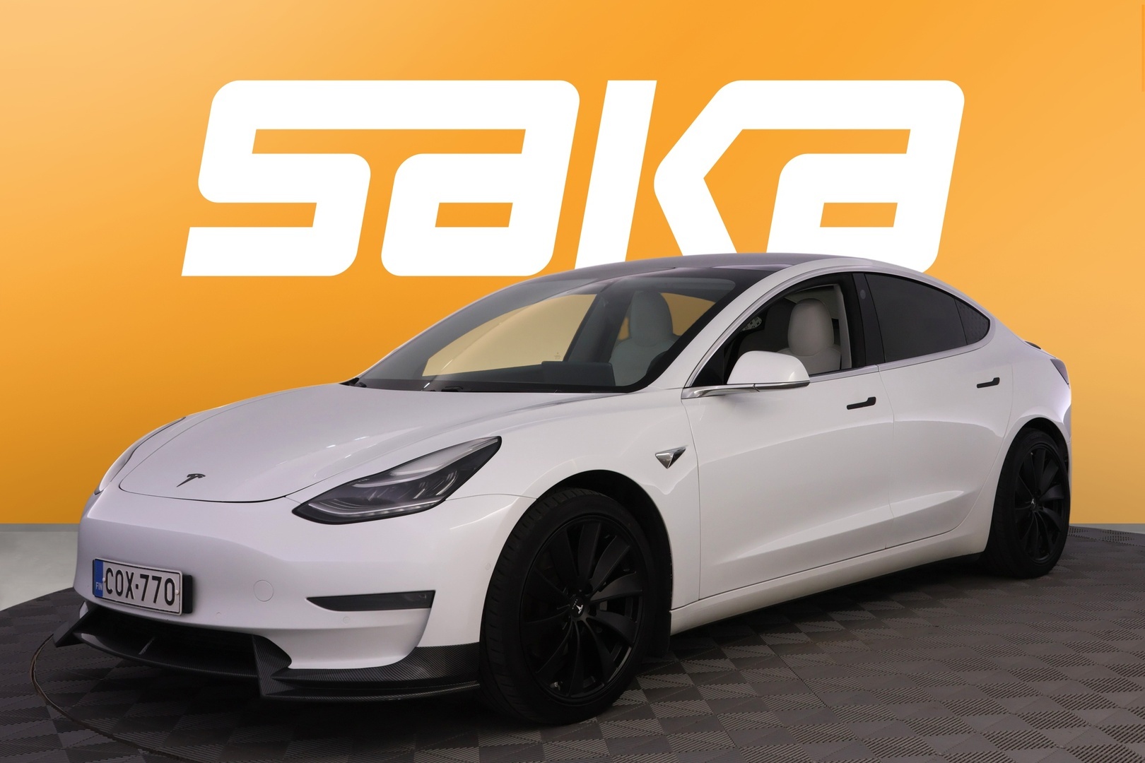 TESLA Model 3 2020