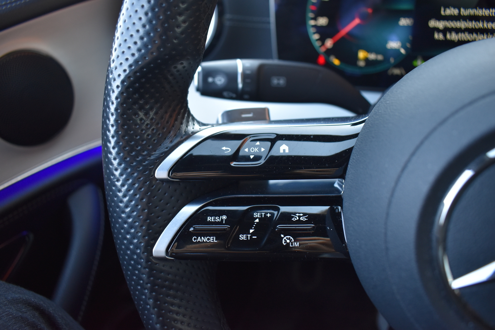 MERCEDES-BENZ E 2021