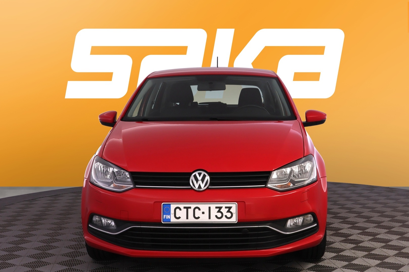 VOLKSWAGEN Polo 2015