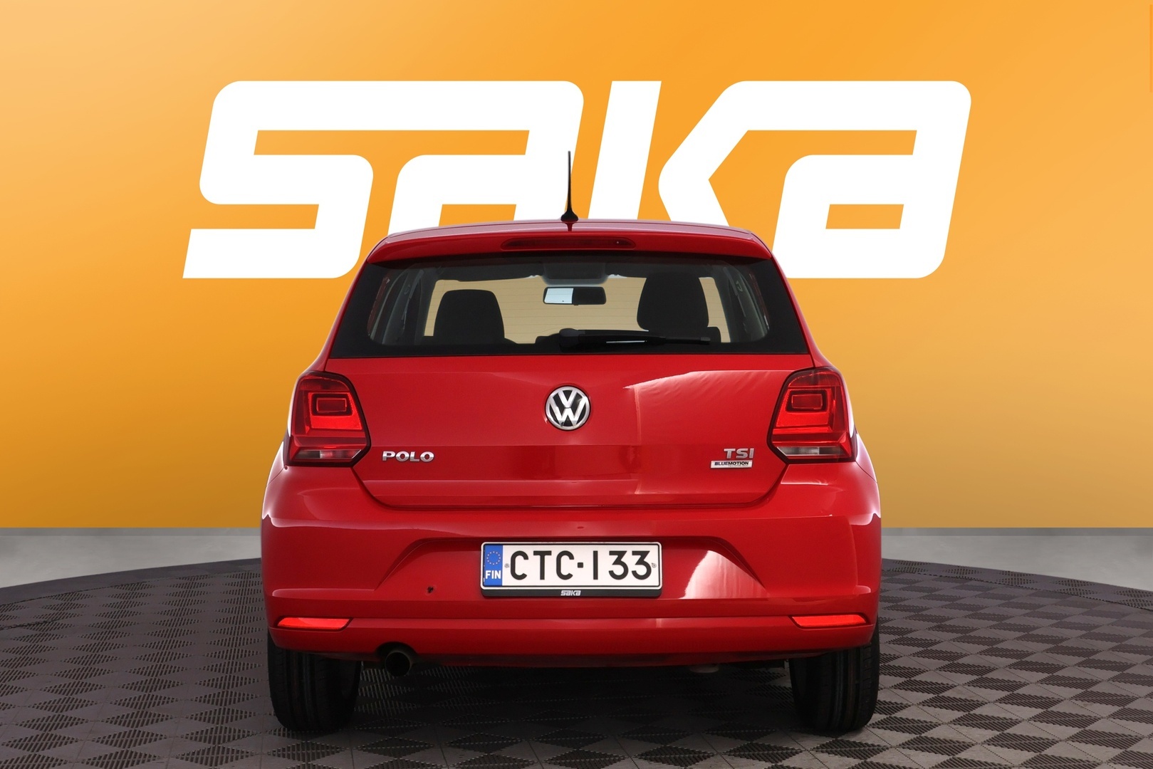 VOLKSWAGEN Polo 2015