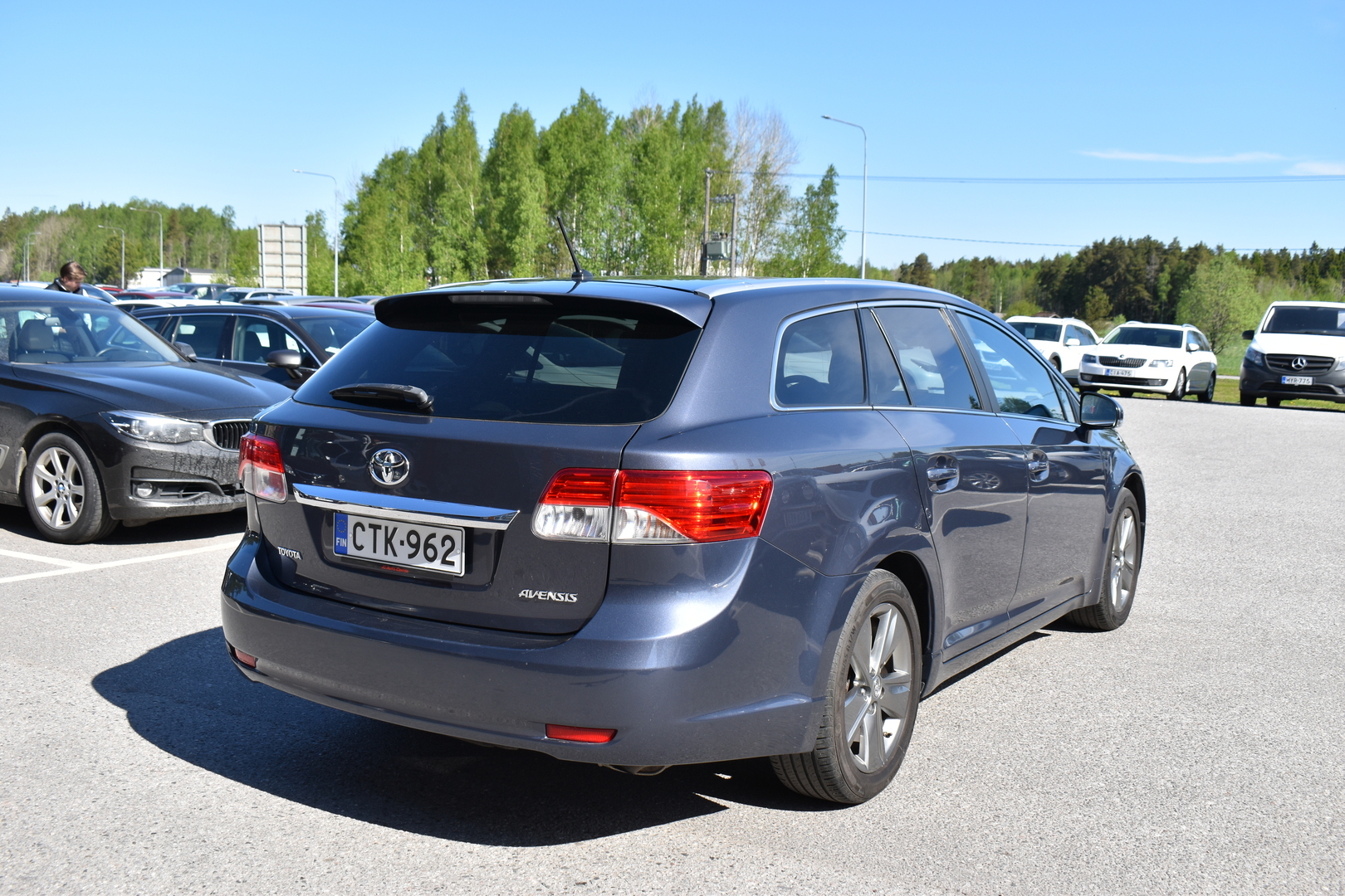TOYOTA Avensis 2015