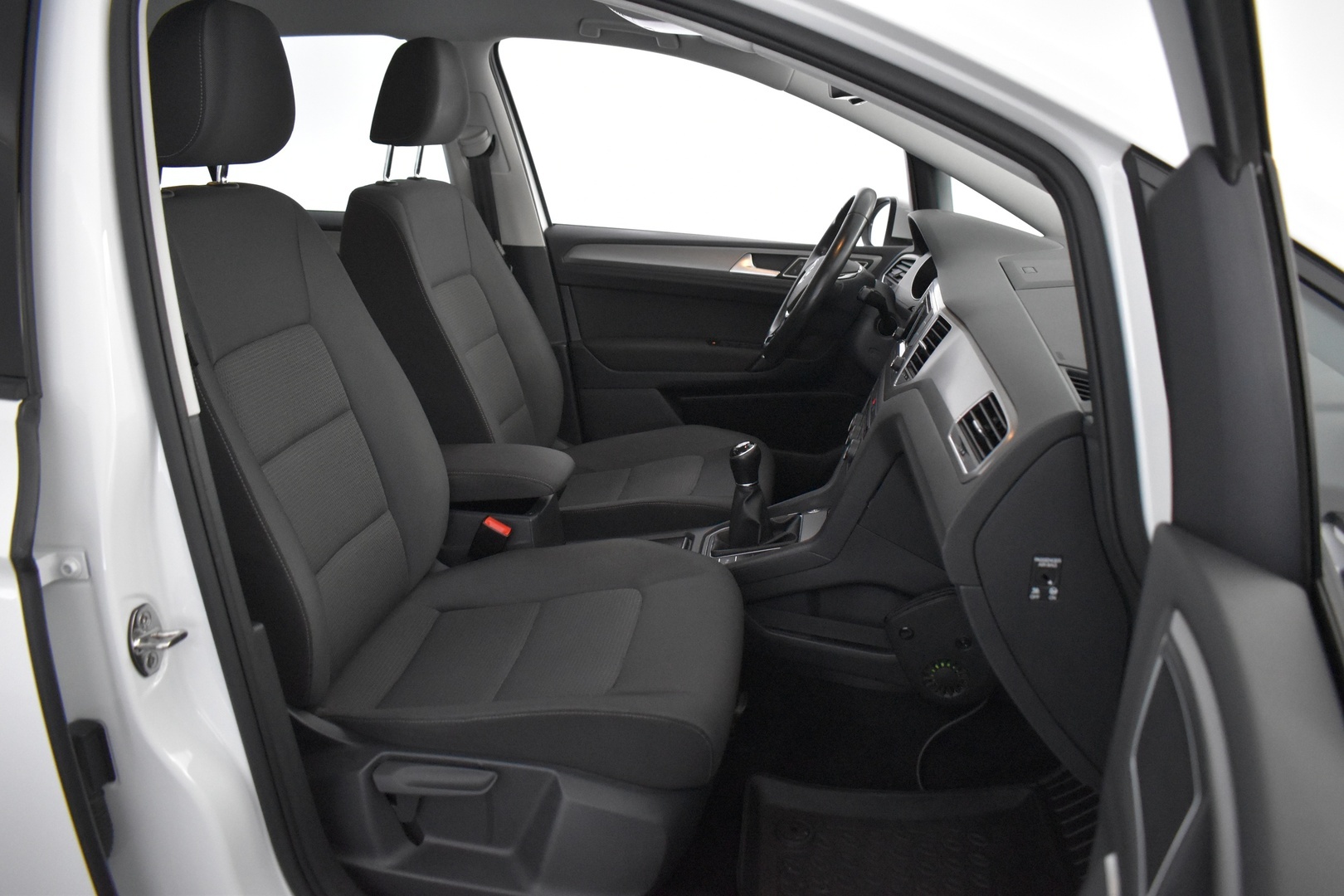 VOLKSWAGEN Golf Sportsvan 2015