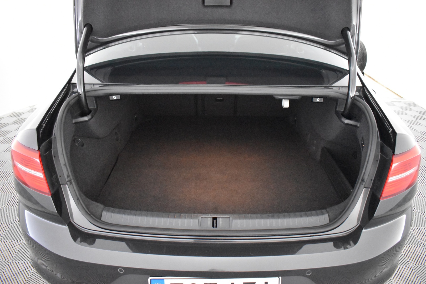 VOLKSWAGEN Passat 2018