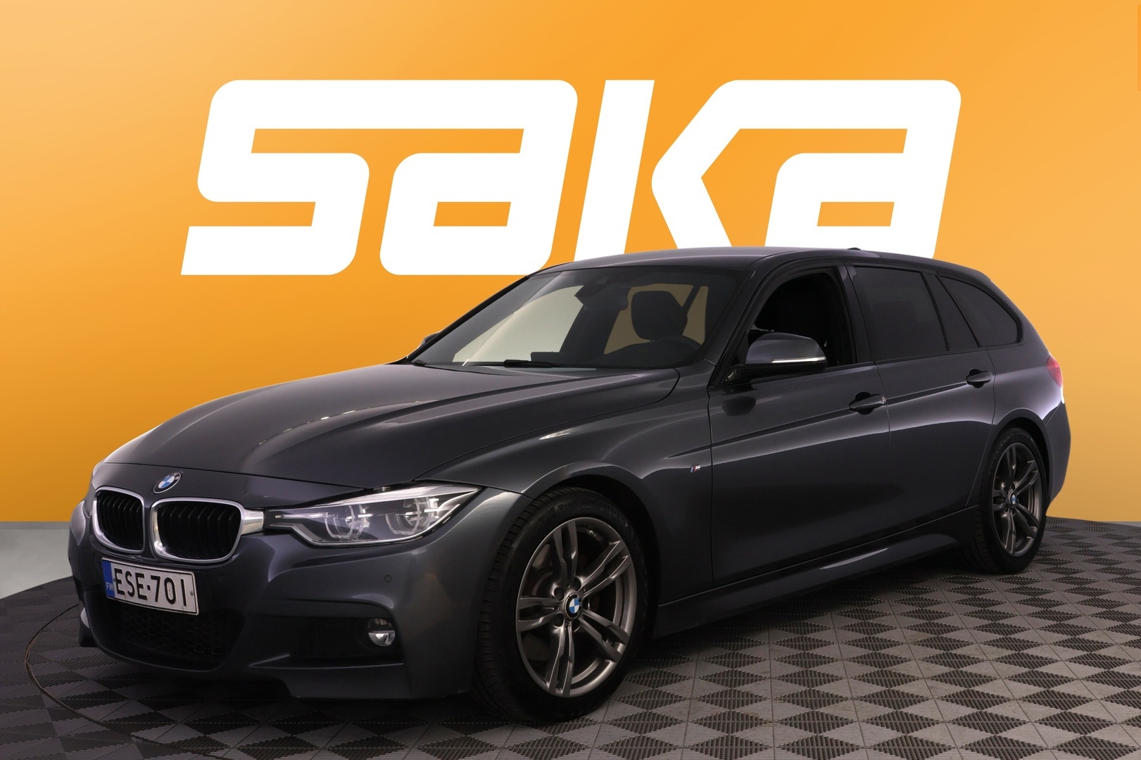 BMW 330 2016