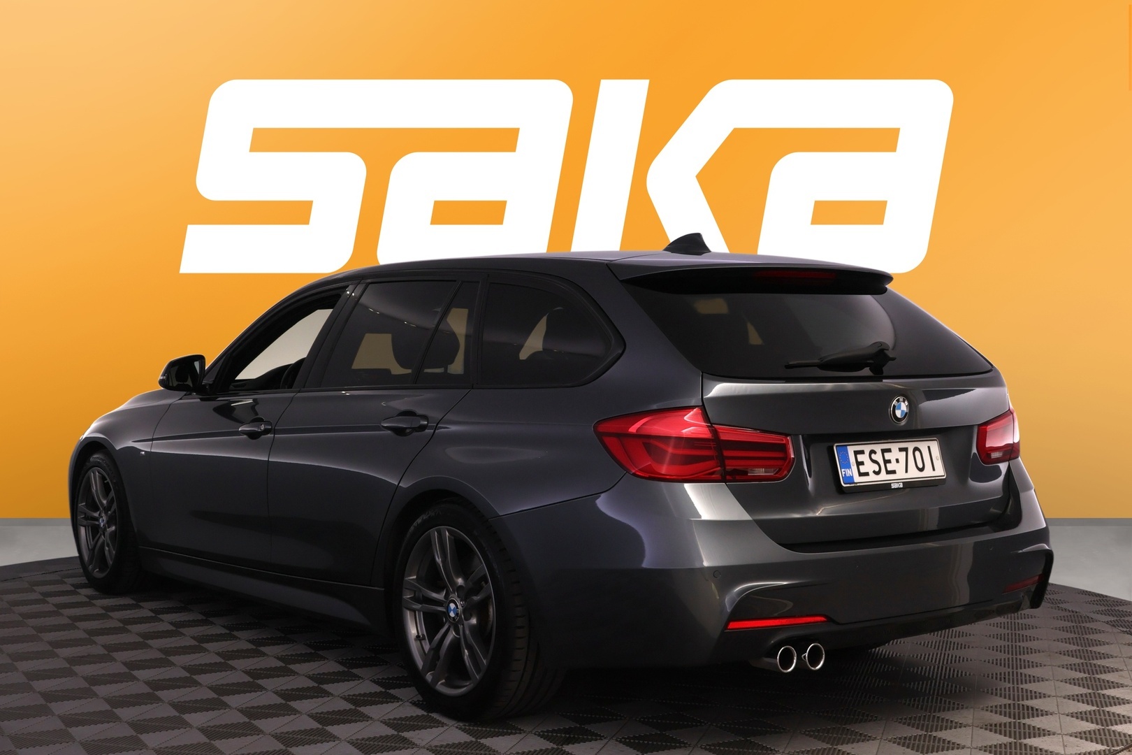BMW 330 2016