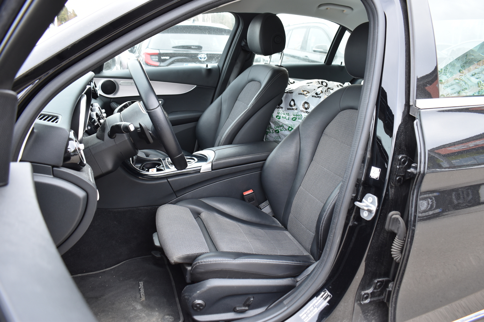 MERCEDES-BENZ C 2020