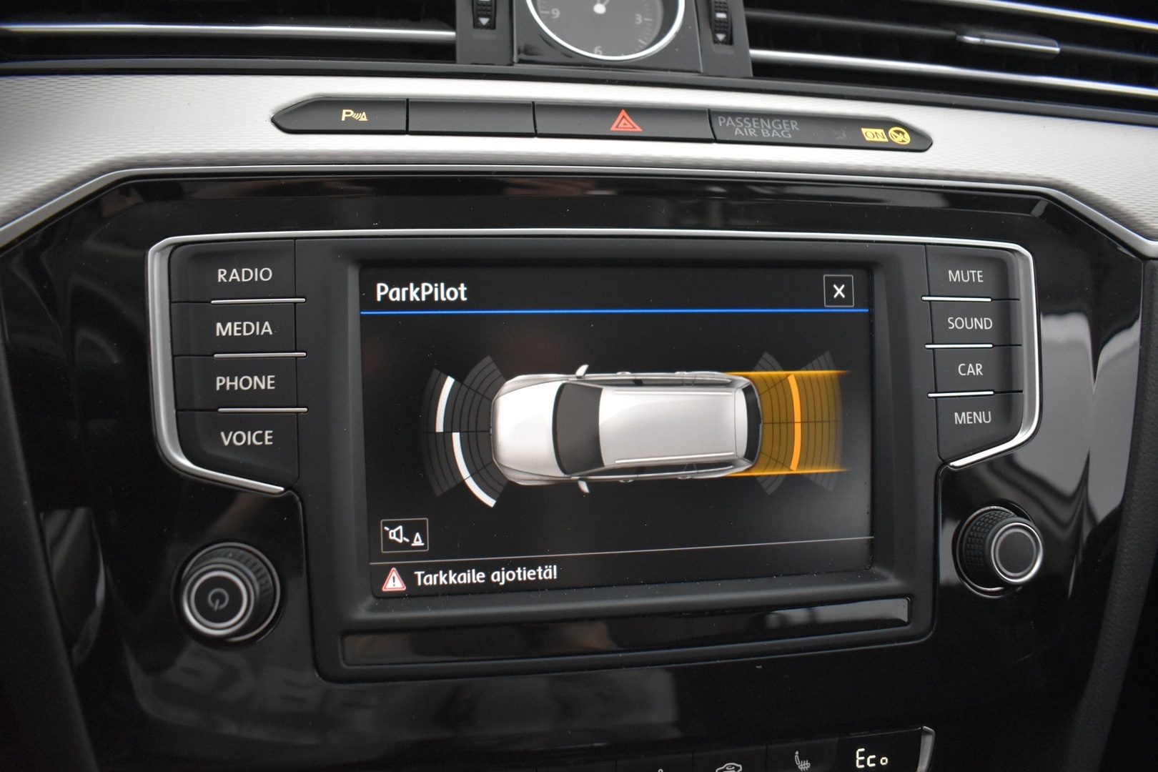 VOLKSWAGEN Passat 2016