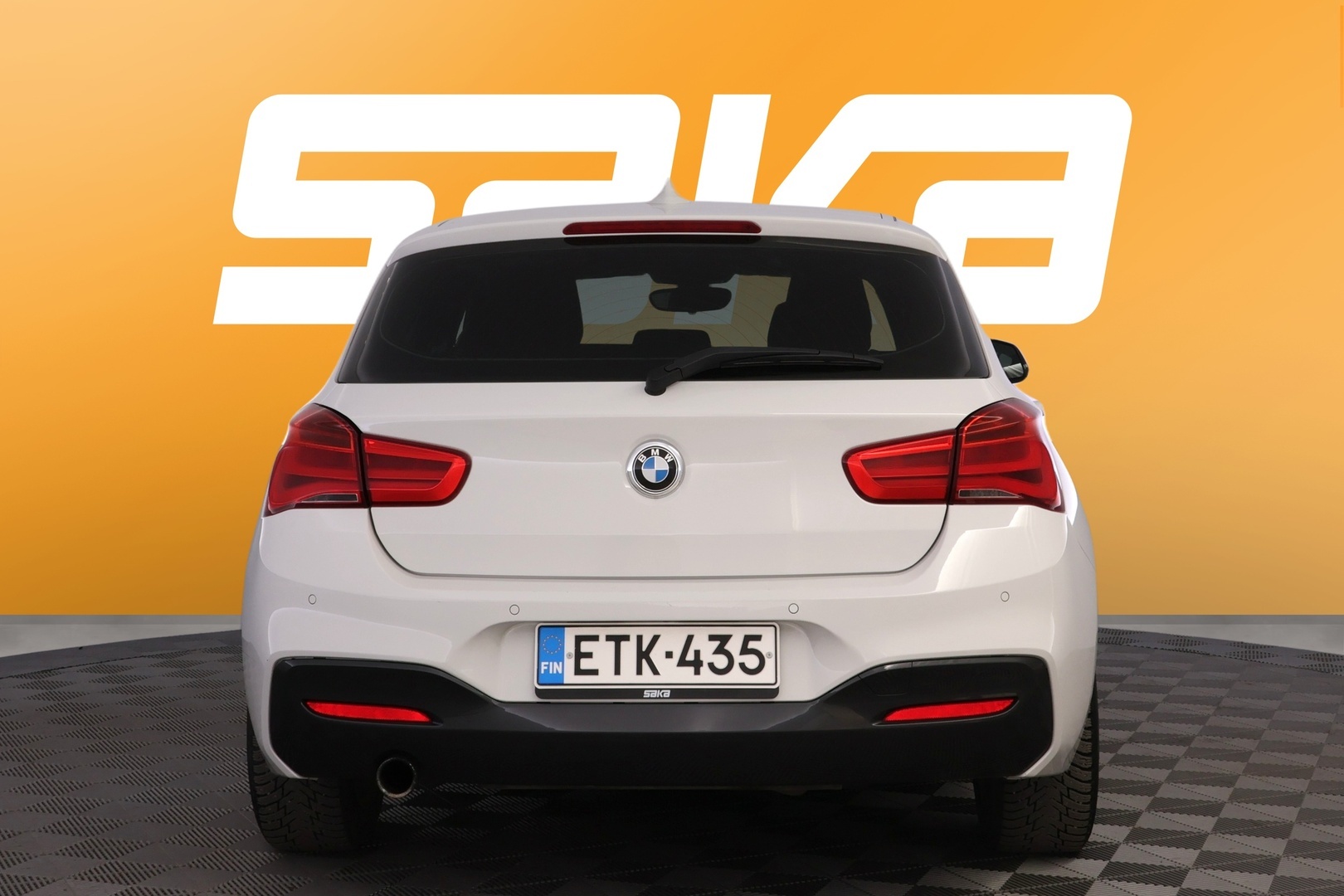BMW 118 2016