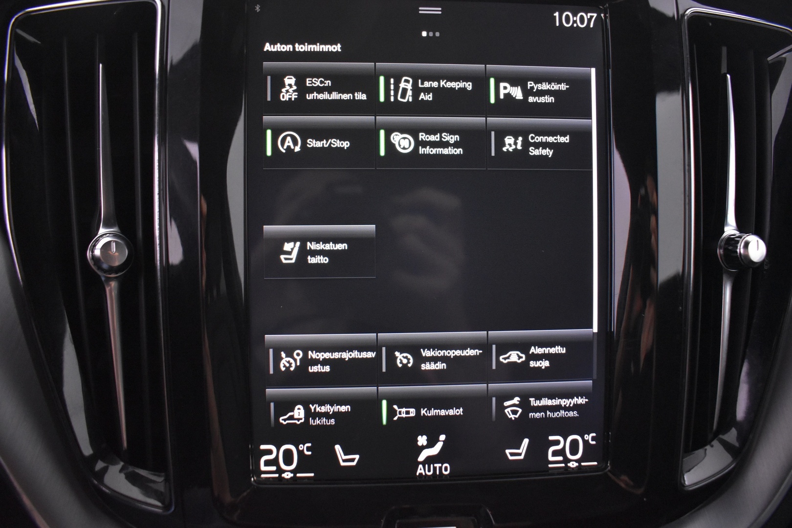 VOLVO XC60 2018