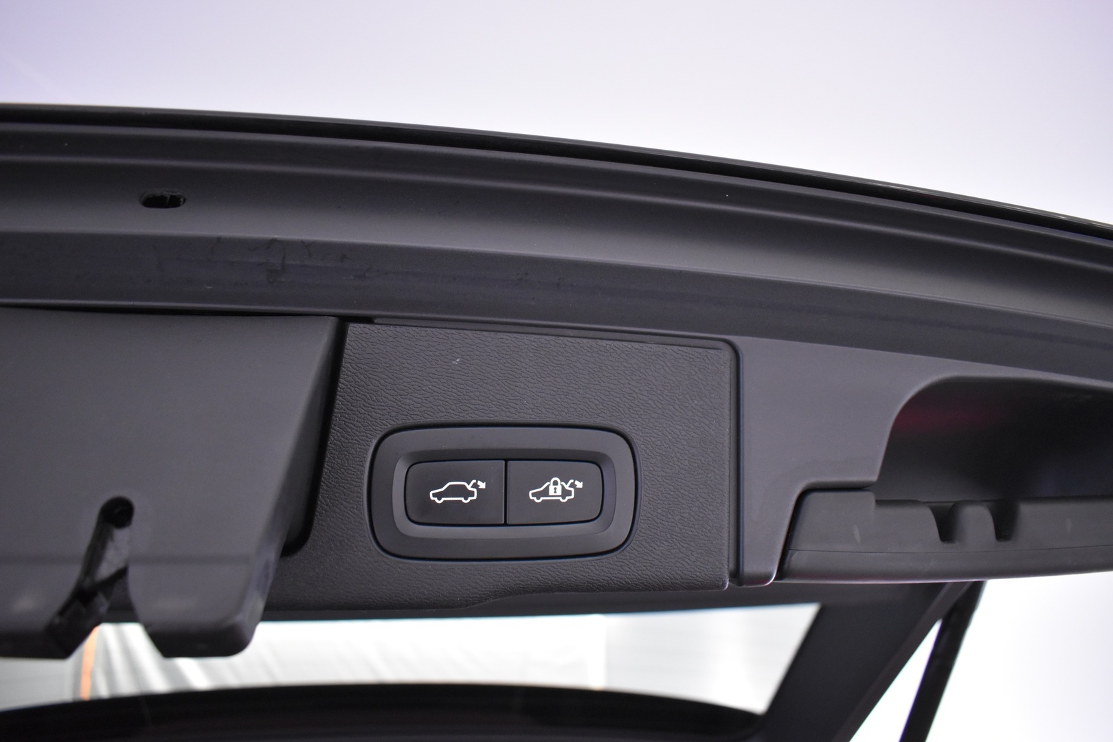 VOLVO XC60 2018