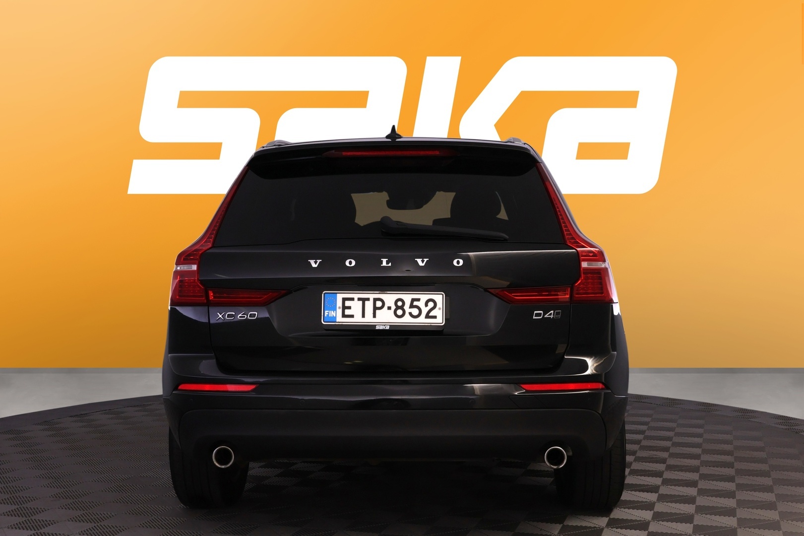 VOLVO XC60 2018
