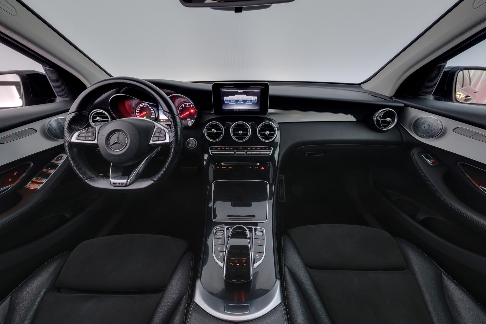 MERCEDES-BENZ GLC 2017