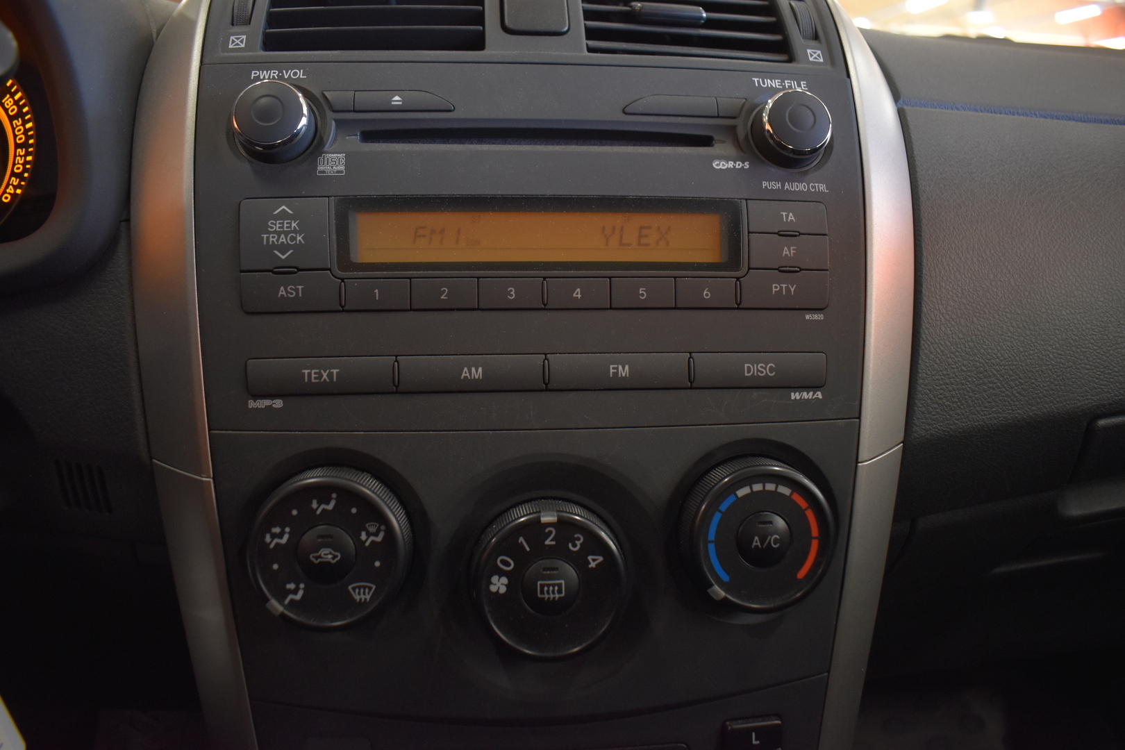 TOYOTA Corolla 2009