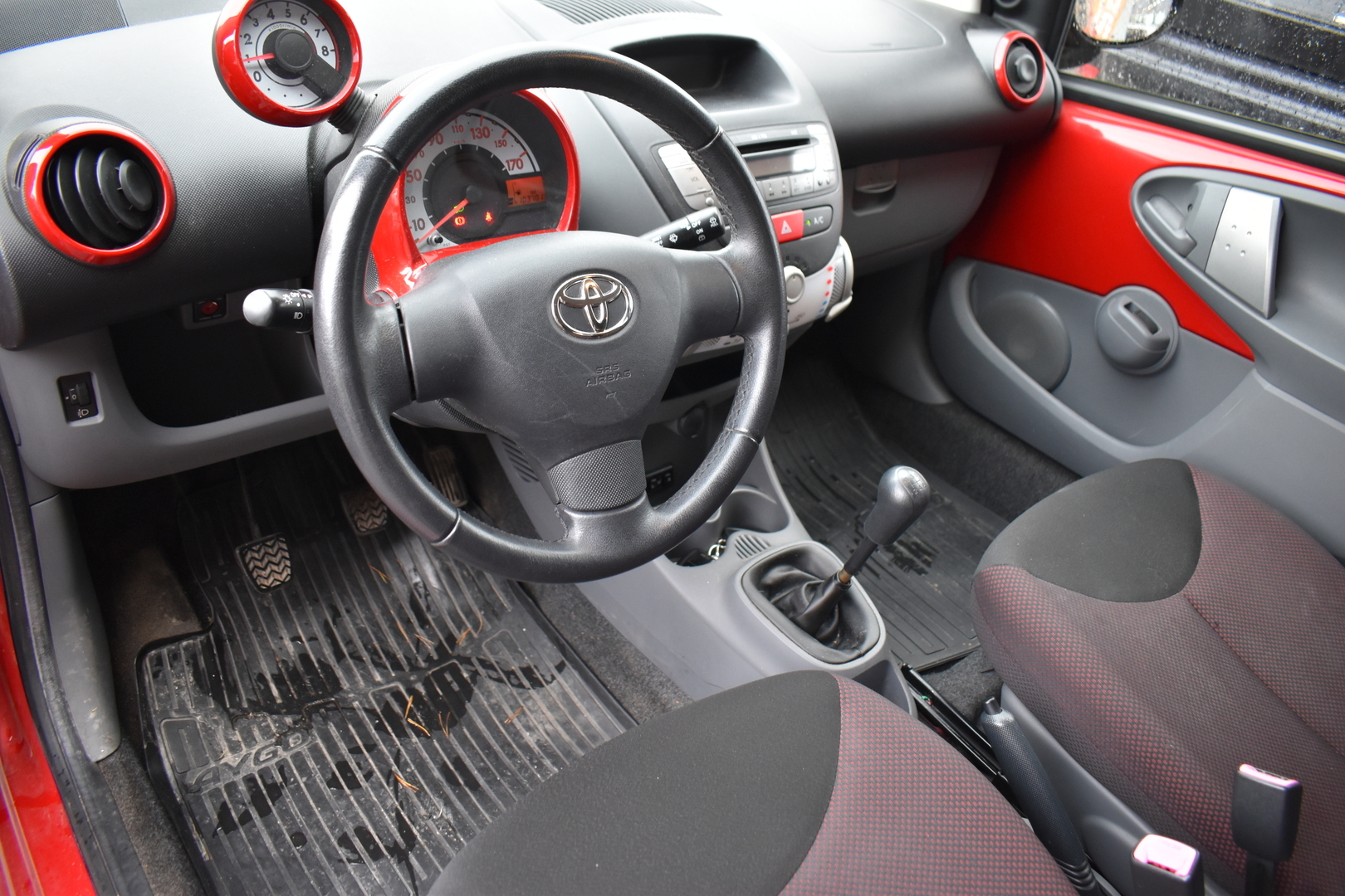 TOYOTA AYGO 2010