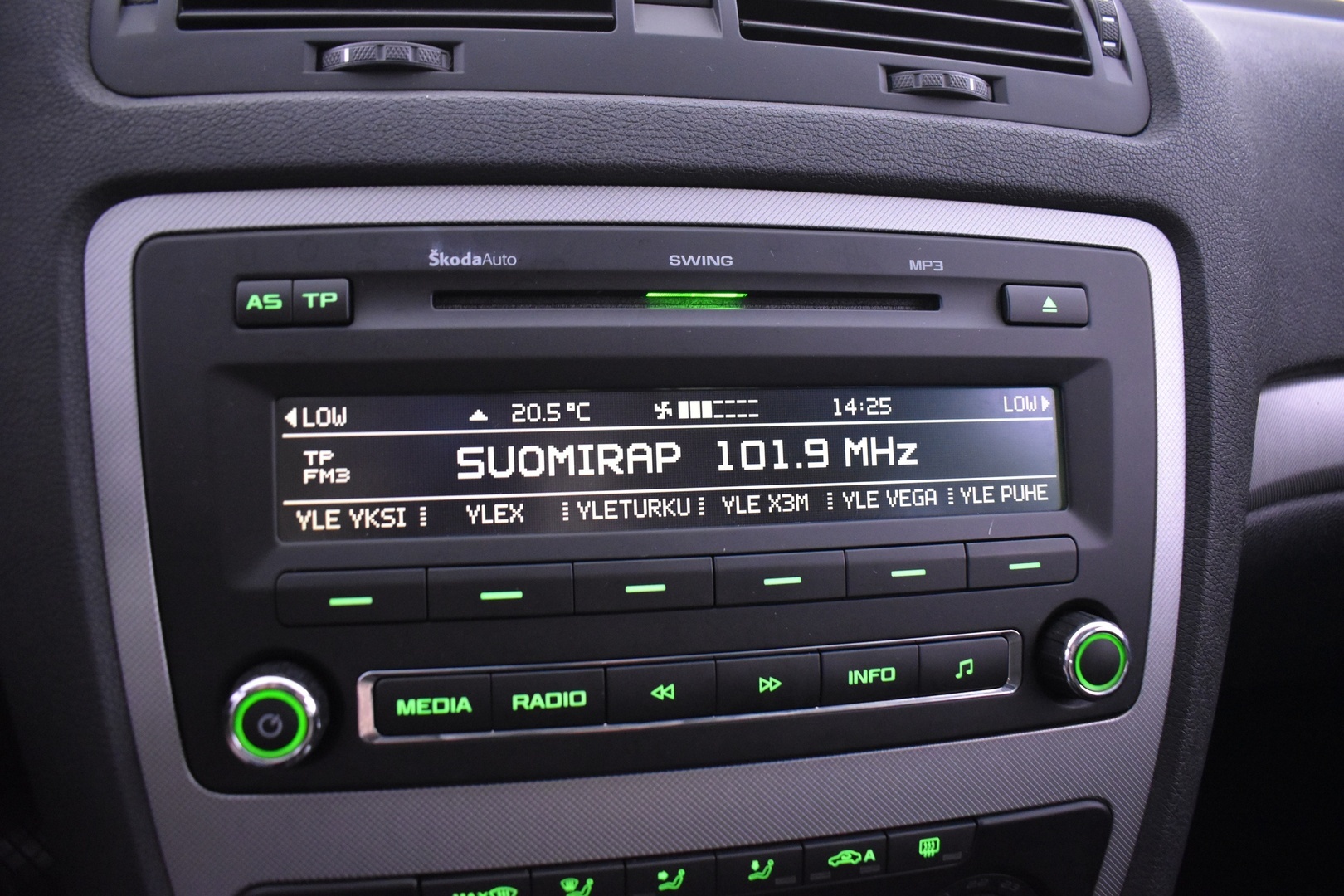 SKODA Octavia 2012